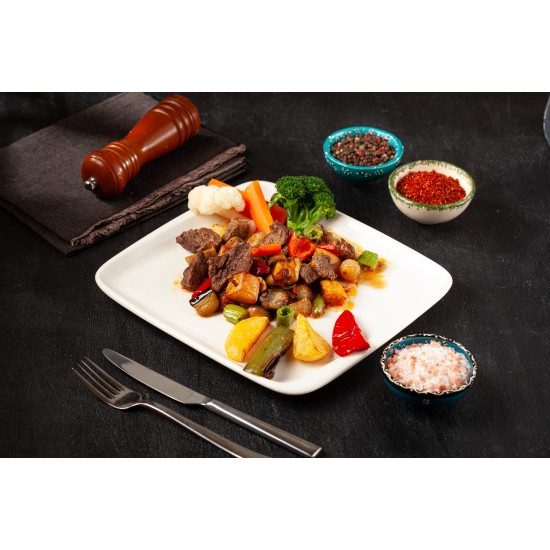 Saray Tava (Kuzu ve dana eti, domates, biber, patlıcan, sarımsak, kekik, isot, mantar, patates)