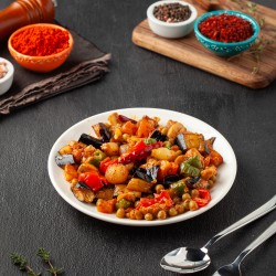 Sebzeli Mantarlı (Domates, biber, patlıcan, sarımsak, kekik, isot, mantar, patates)